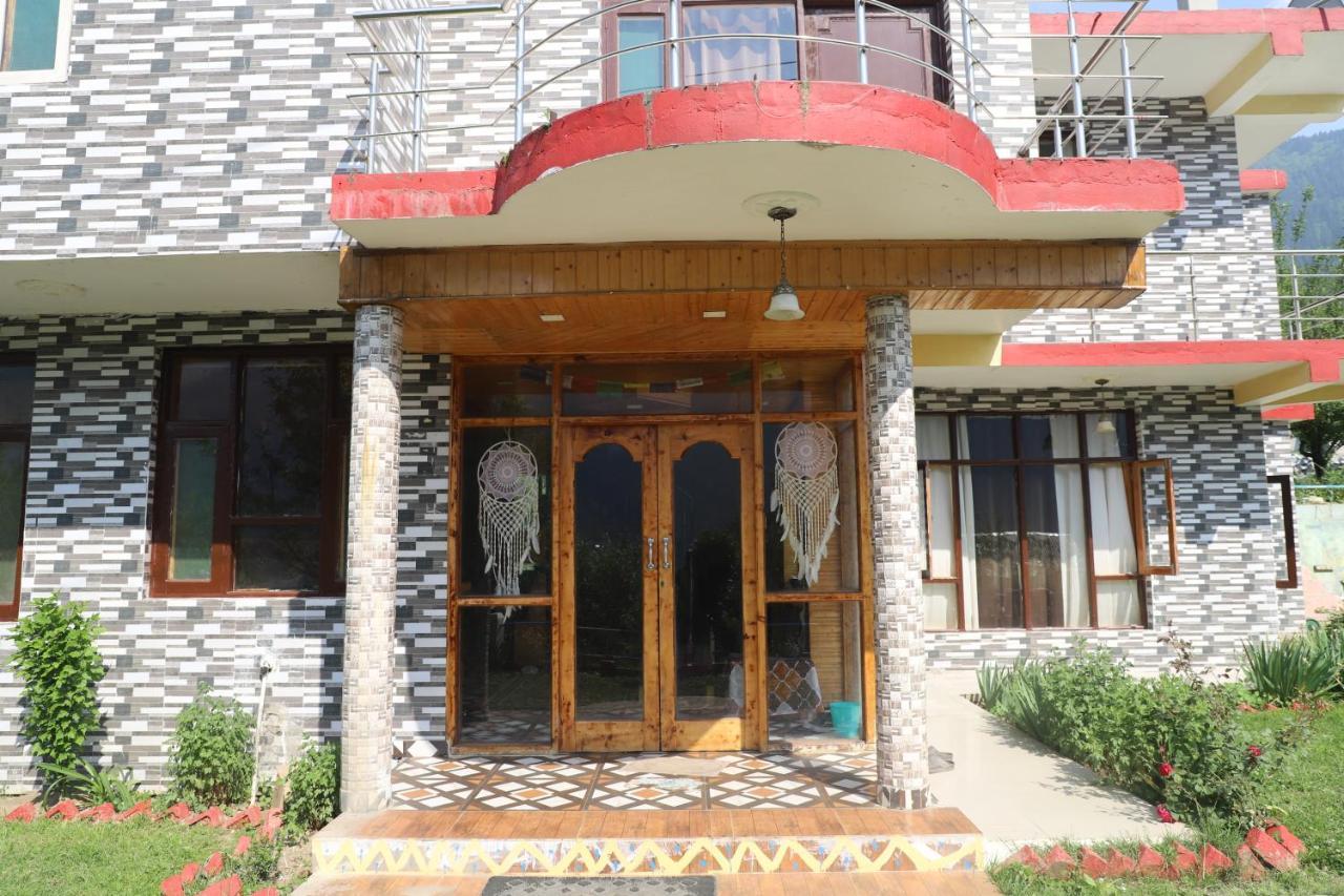 Indian Backpackers Hostel Манали Экстерьер фото