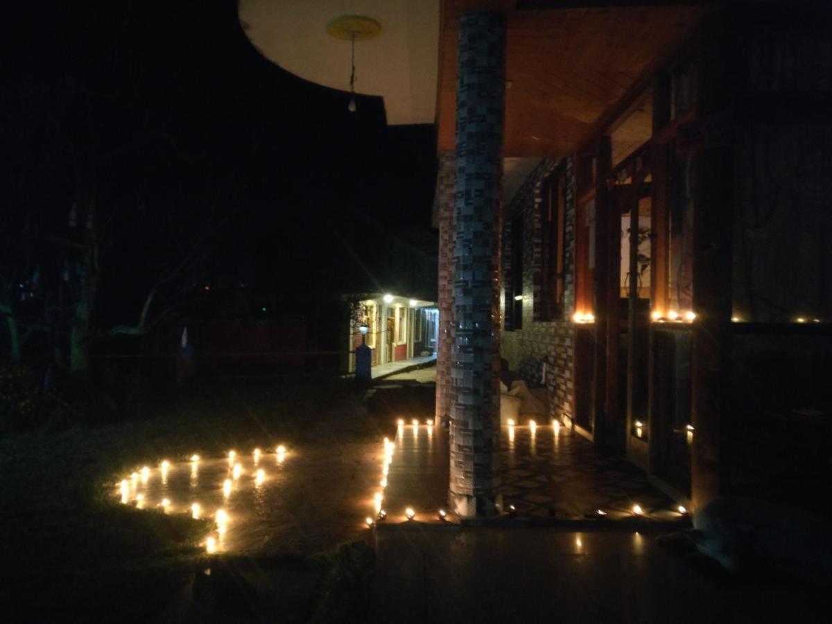 Indian Backpackers Hostel Манали Экстерьер фото