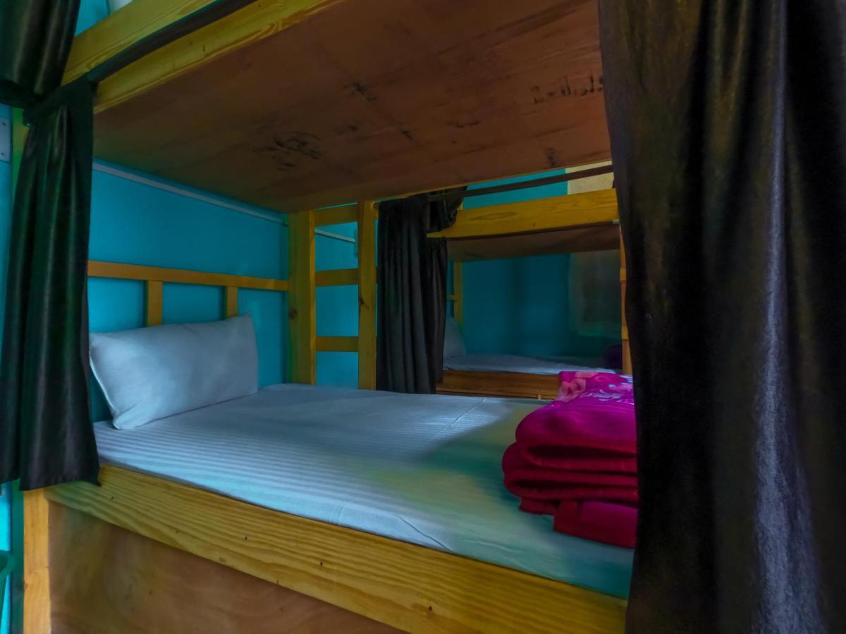 Indian Backpackers Hostel Манали Экстерьер фото