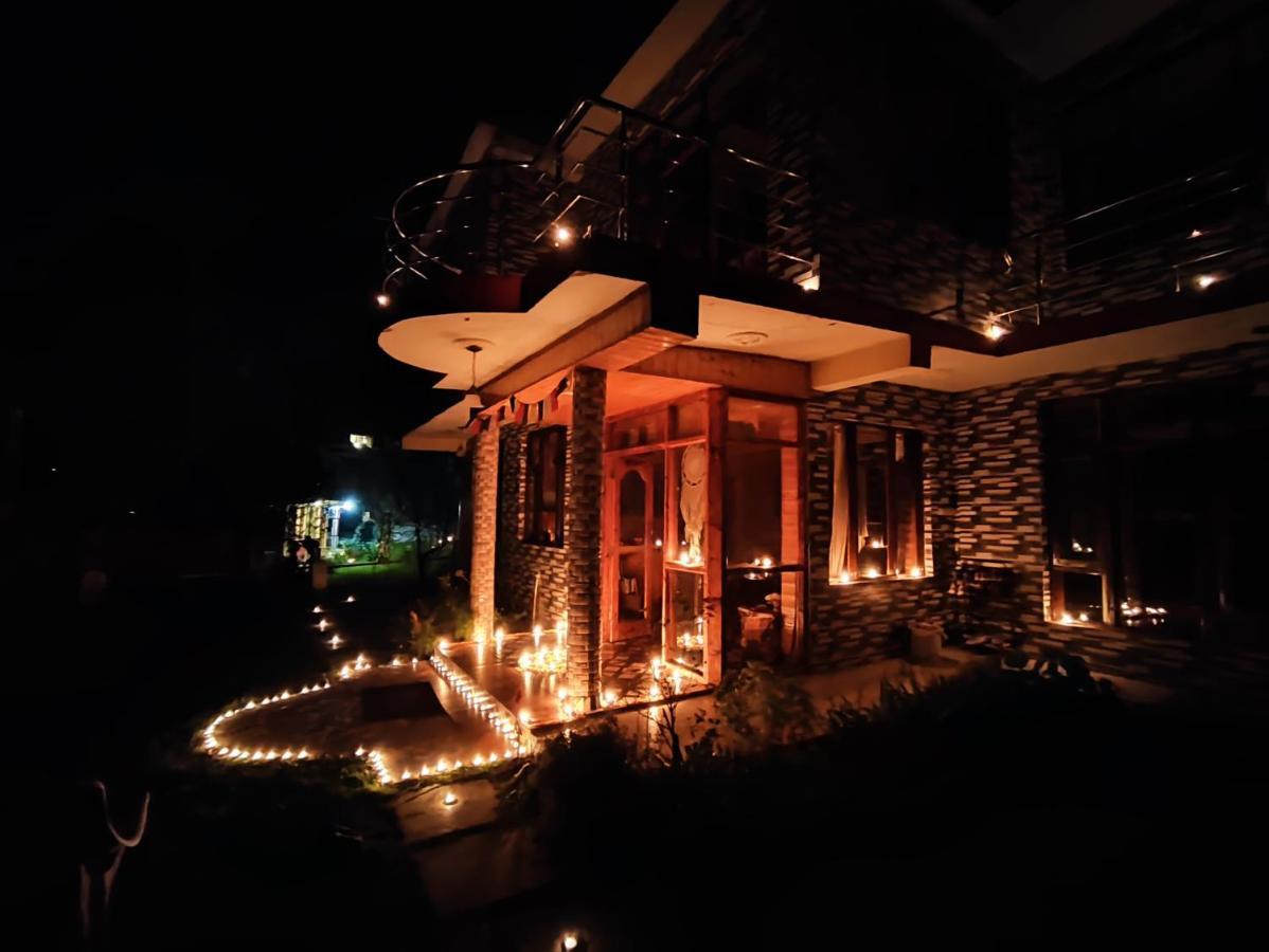 Indian Backpackers Hostel Манали Экстерьер фото